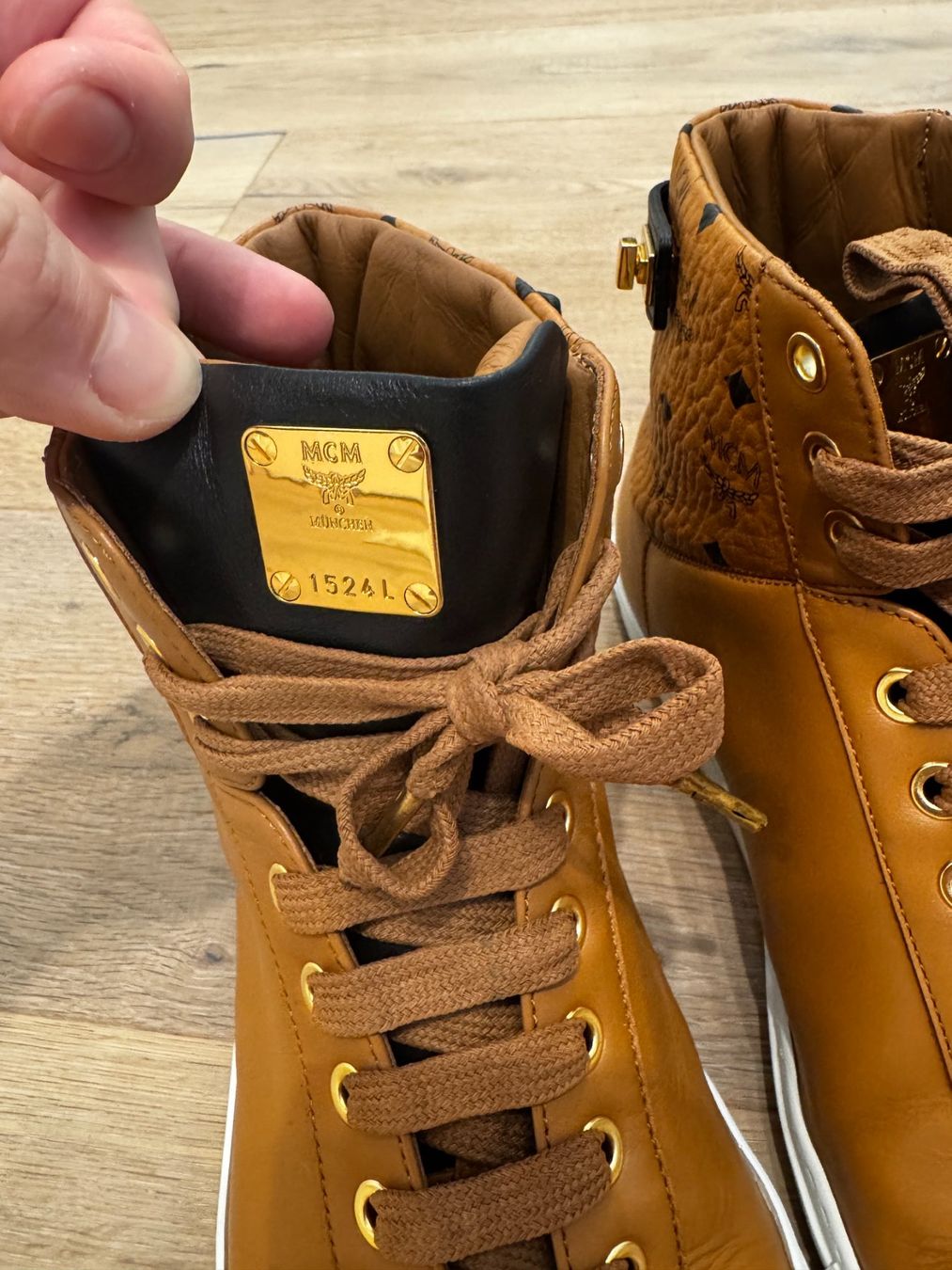 Mcm Herrenschuhe: Original MCM Hightop Sneakers 44 – Gebraucht aus Wangen SZ von Rol_20 7