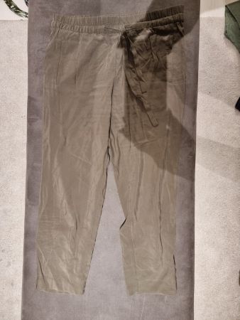 Damen Hose Comma Khaki Grösse 40