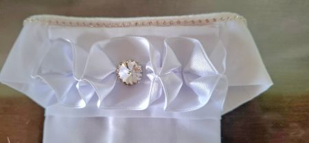 Damen Krawatte Weiss mit Schmuck neu