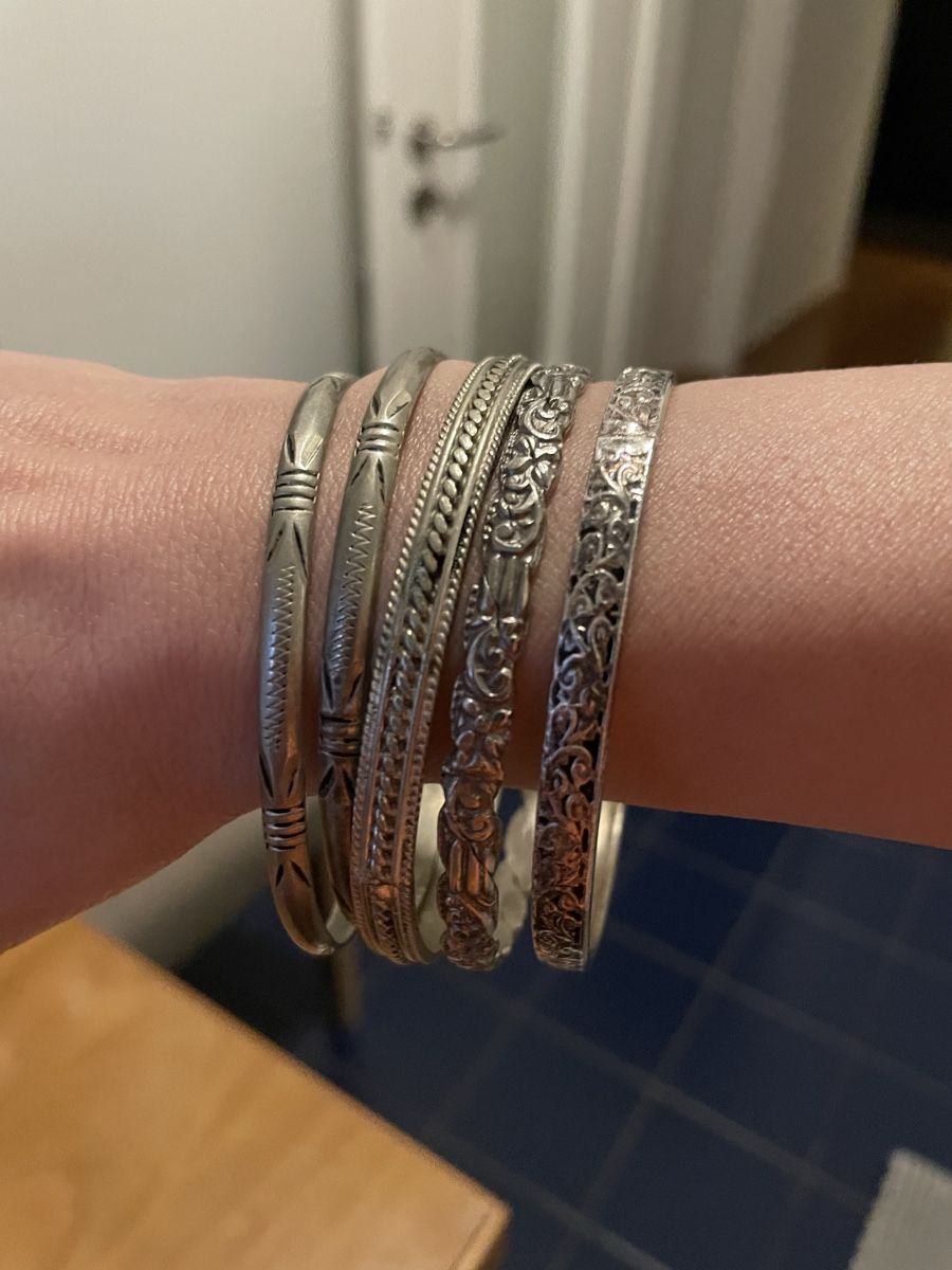 Altri gioielli: Bracelets and necklaces from various countries – Usato da Meilen venduto da val_tsv8 5