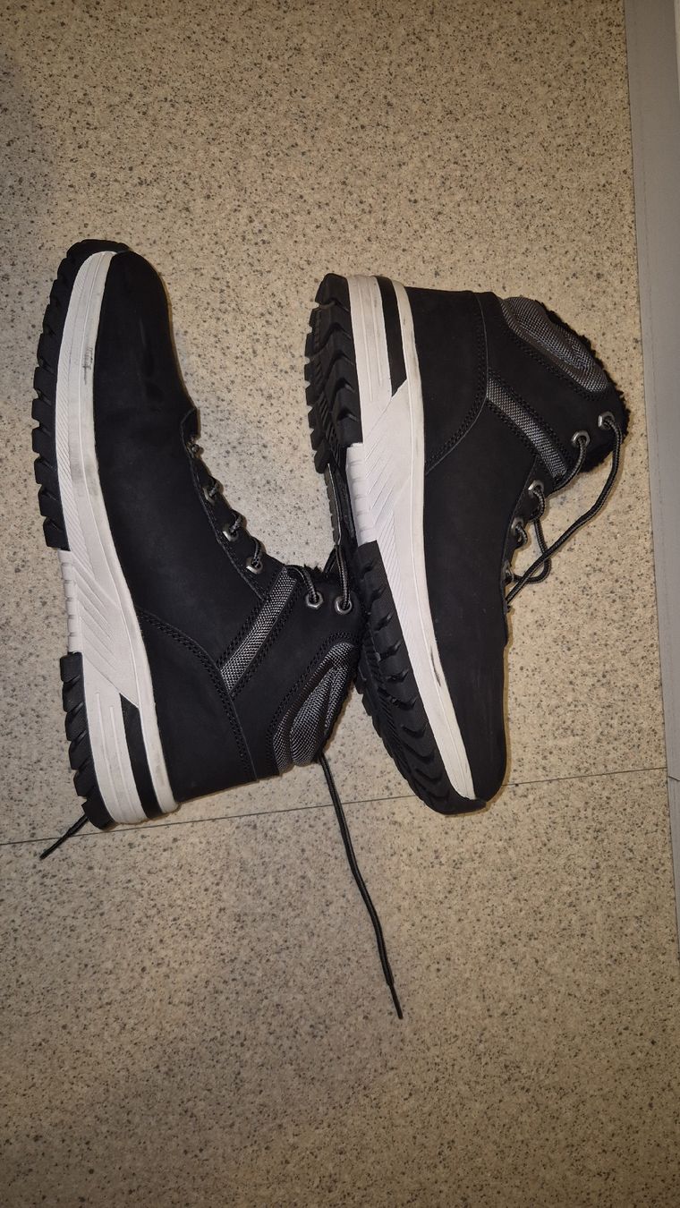 Scarpe da uomo: Snicker 43 – Usato da Buchs AG venduto da EasyPeasy 4