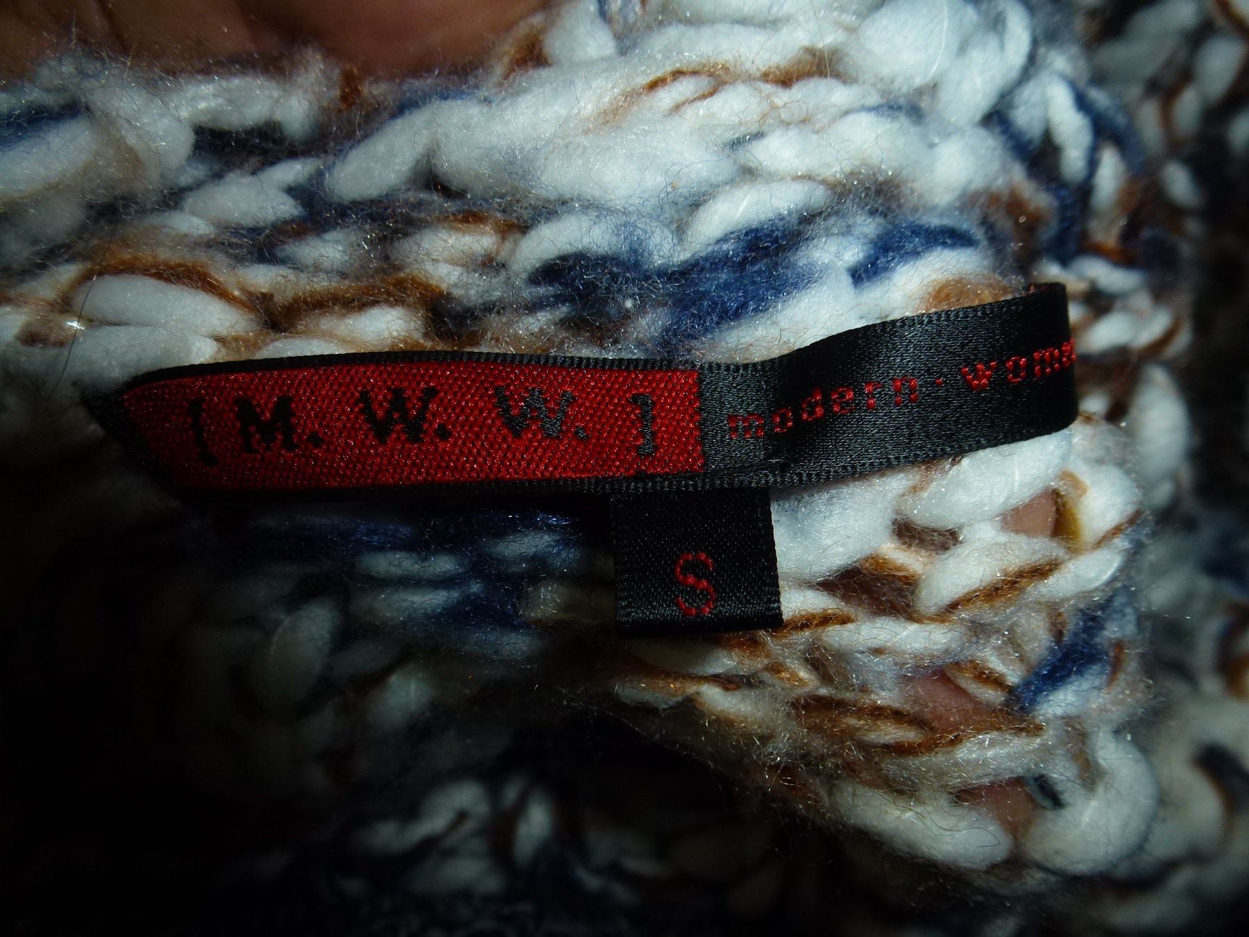 Pulls & Sweat-shirts: STRICK PULLOVER ROLLKRAGEN GR S GROBSTRICK SÜSS NEUWERTIG – Neuf (Voir description) à Kreuzlingen par ang_7k8d 1