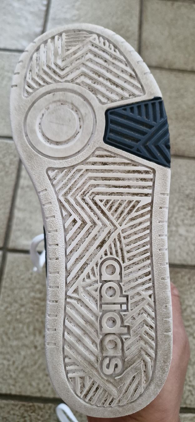 Adidas Herrenschuhe: Adidas Hoops 3.0K Schuhe Grösse 36 – Gebraucht aus Anglikon von der_dp89 7