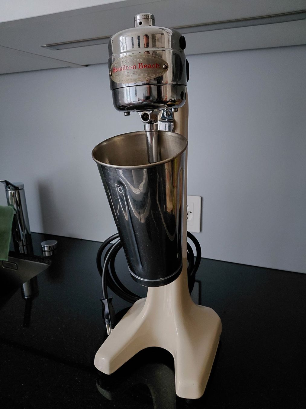 Elettrodomestici da cucina: Hamilton Beach (Model Nr 25) – Usato da Zürich venduto da benski34