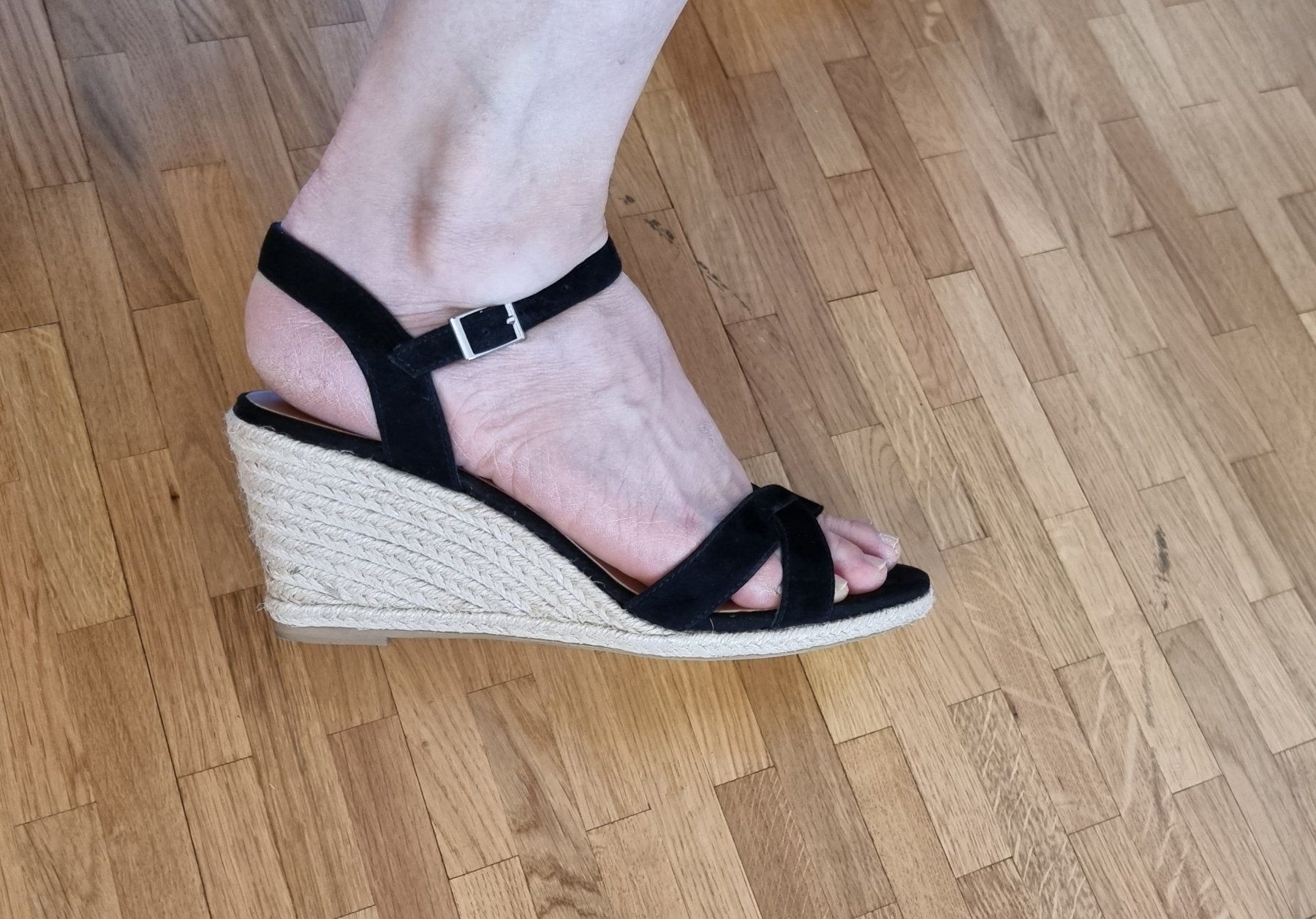 Damenschuhe: Sandales compensées cuir noires Jonak taille 38 – Gebraucht aus Veyrier von Leilazizou 3