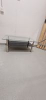 Moderner Glas Couchtisch mit Ablage - Top Zustand!