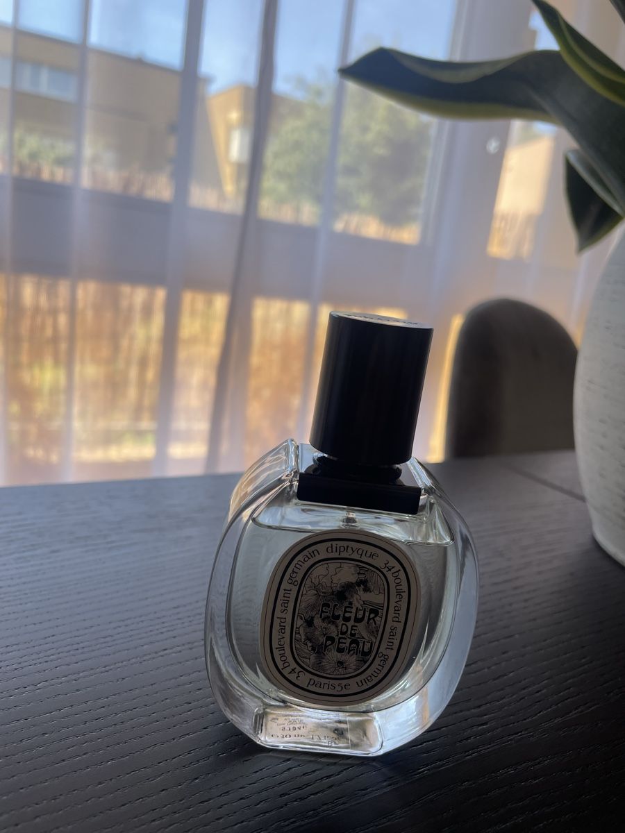 Diptyque Profumi & Eau de Toilette: Diptyque Fleur de Peau 50ml – Usato da Zürich venduto da lukaum 1