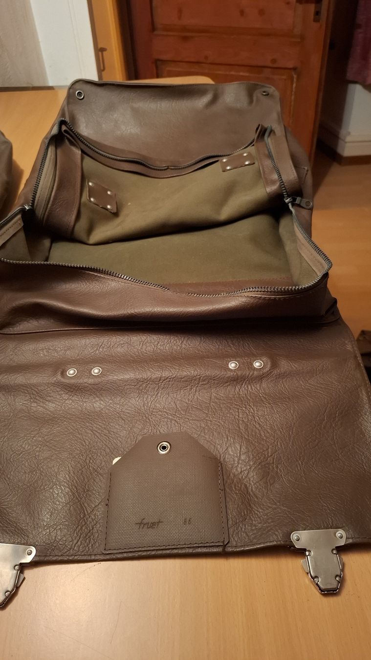 Borse: Sac à effets de l'Armée Suisse – Usato da Bonfol venduto da sch_qy5d 1