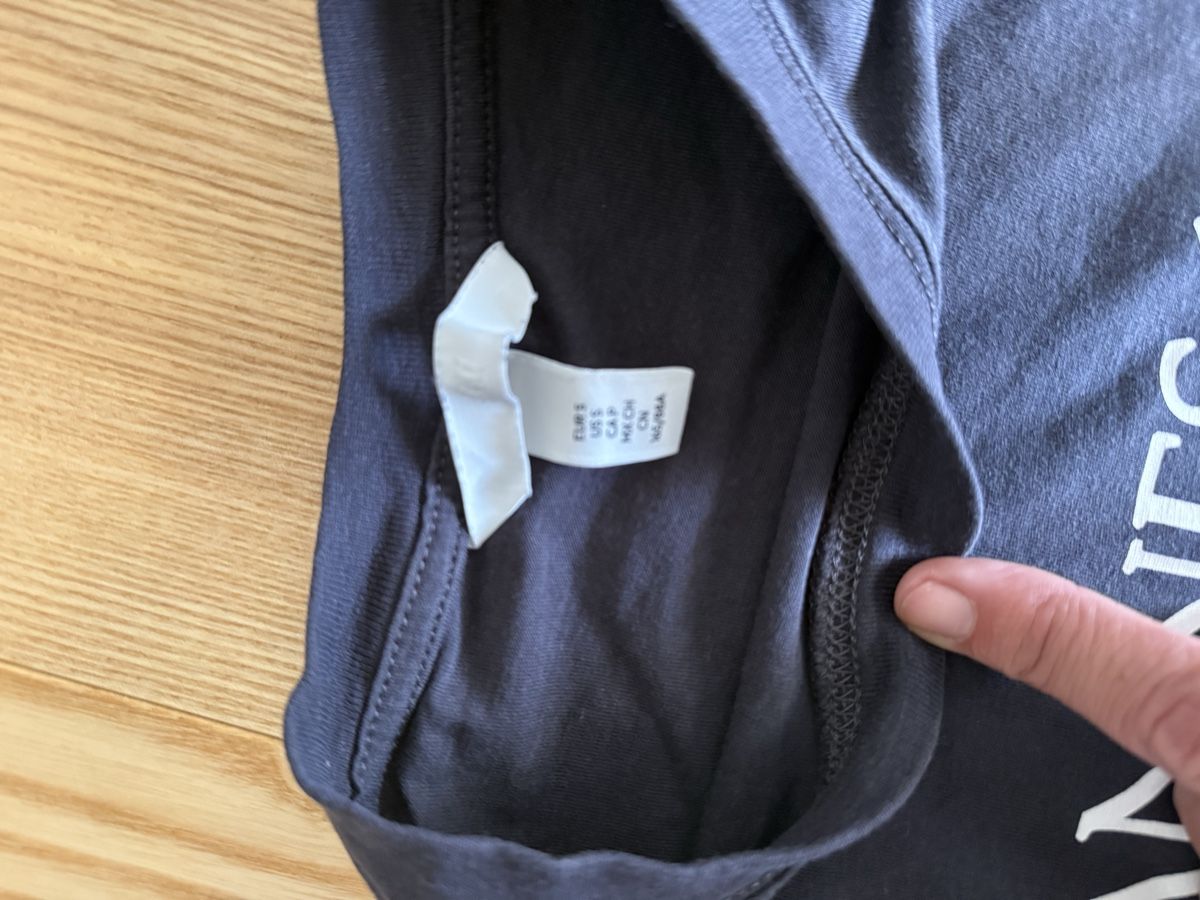H&M T-shirt: Tshirt von H&M – Usato da Itingen venduto da jessi811 1