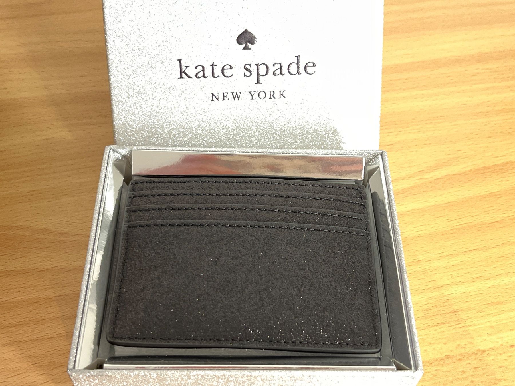 Kate Spade Portamonete: Kate Spade - Kreditkartenhalter / Wallet, Glitzer-Schwarz – Nuovo (secondo la descrizione) da Luzern venduto da Jiggy_8898 1