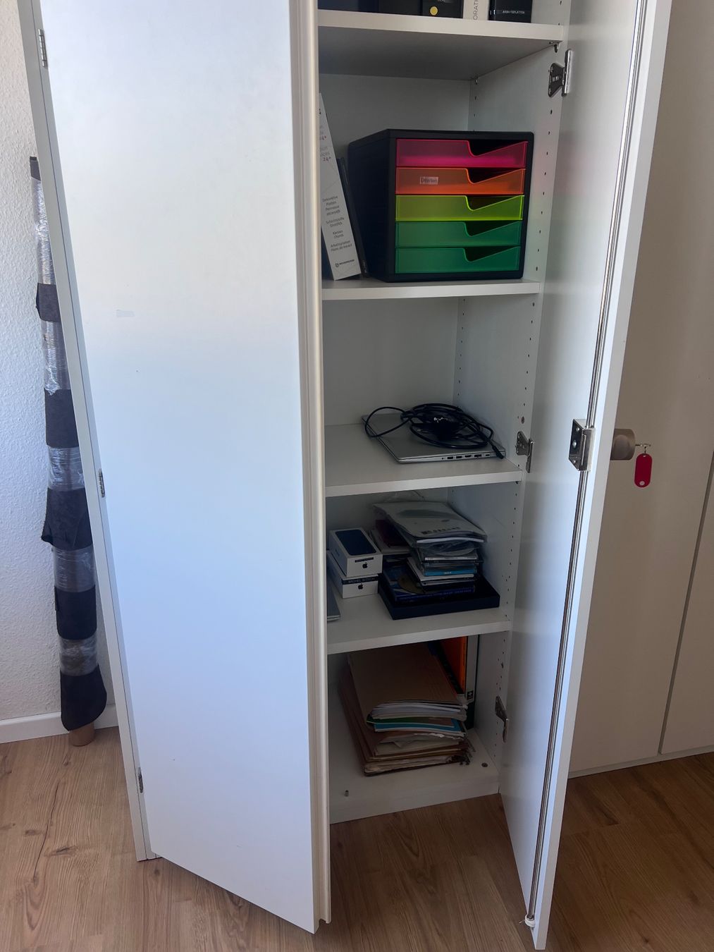 Armadi: Abschliessbarer Schrank – Usato da Reinach BL venduto da tba_2gyj 1
