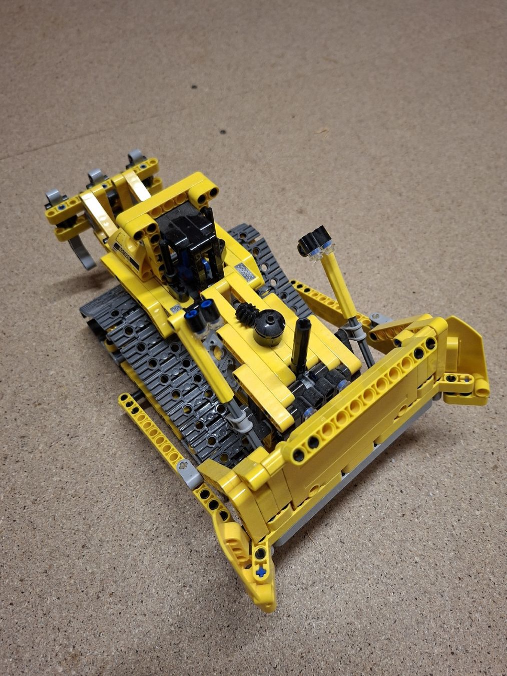 Lego Kit di costruzioni: Bulldozer 42028 Lego Technik – Usato da Büsserach venduto da Grenzstein 1