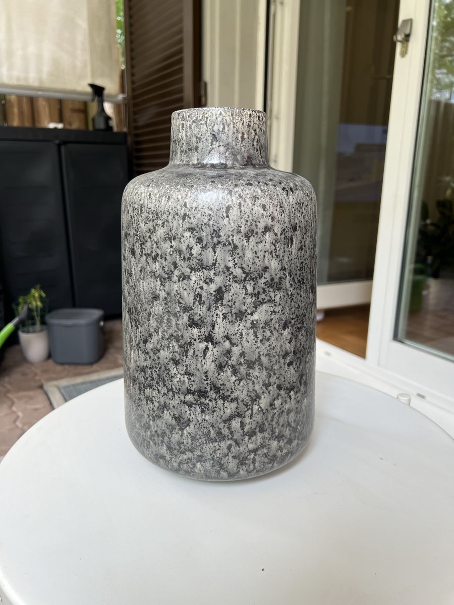 Vasen & Gefässe: Vase grau mit Muster (wie neu) – Neu (gemäss Beschreibung) aus Zürich von ale_ap