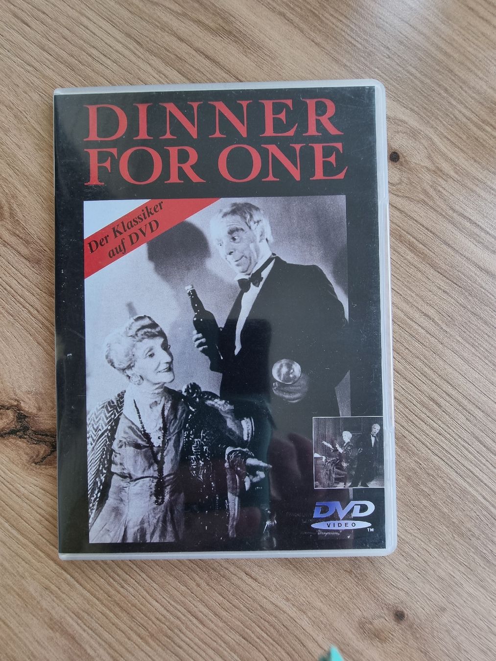 Alle DVDs: DVD Dinner for one – Gebraucht aus Winterthur von Christinakim