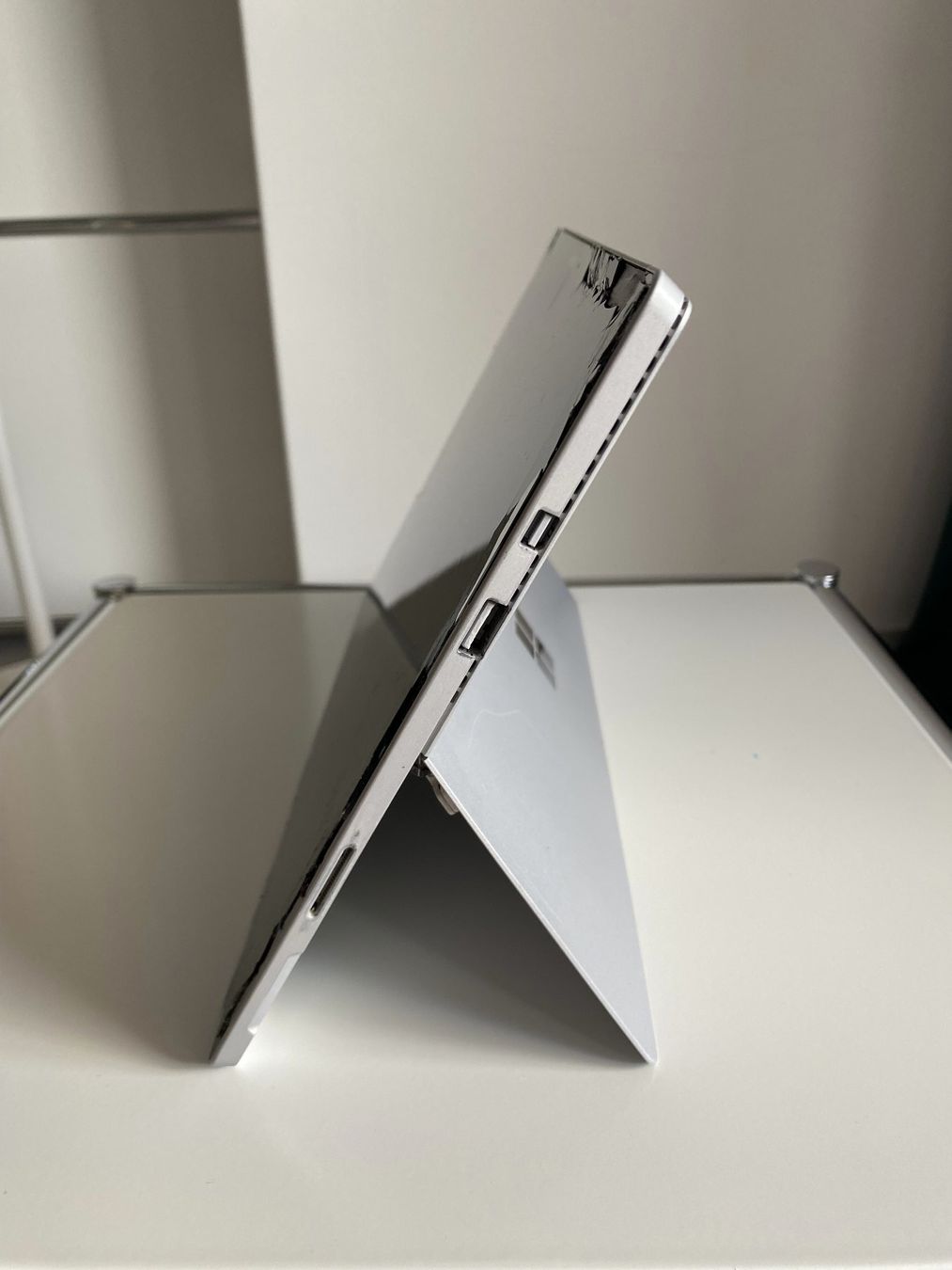Microsoft Notebooks: Microsoft Surface Pro 4 1724 – Displayschaden defekt – Defekt aus Wetzikon ZH von BackToRetro 2