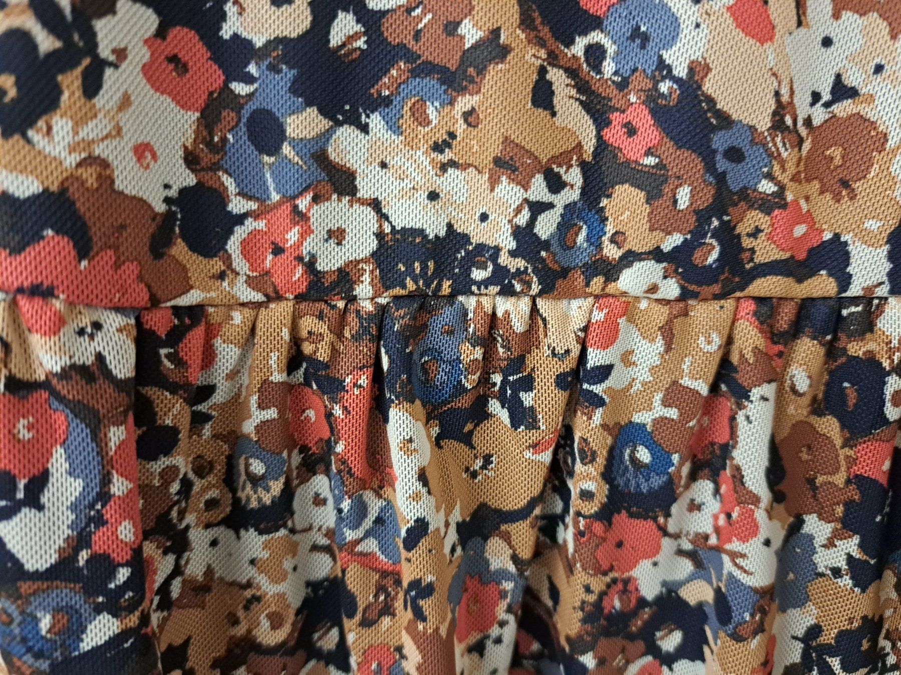 Tom Tailor Vestiti: neuwertiges Blümchen-Midikleid TOM TAILER Gr. 40 – Usato da Hauptwil venduto da maexchen71 3