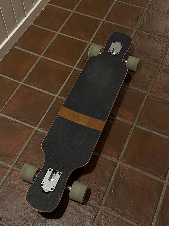 Skateboards: Longboard (Kaum benutzt) – Usato da Twann venduto da SchniderL