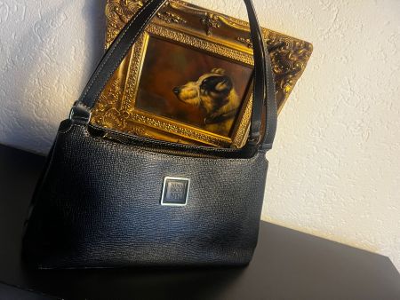 Nina Ricci Paris Leder Tasche Schwarz Elegant