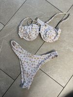Bikini Set mit Blumenmuster - Grösse M- Neu!