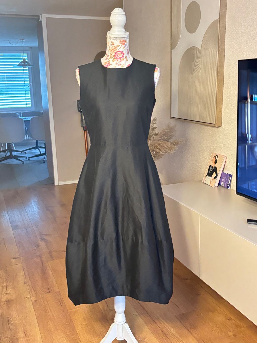 Cos Vestiti: COS Ballonkleid Baumwolle/Seide – Usato da St. Margrethen SG venduto da dijanaO 3