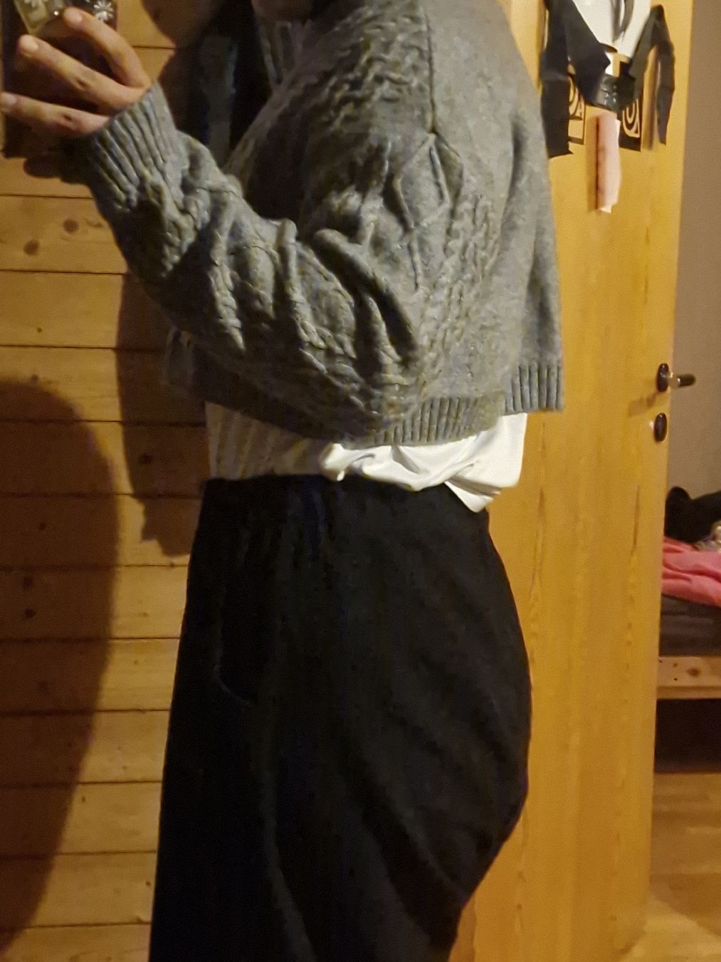 H&M Pullover & Sweatshirts: Pullover – Gebraucht aus Wil SG von zeh_pck9 1