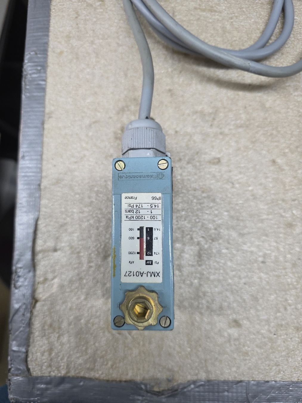 Componenti elettronici: Diverse Sensoren – Usato da Rüti ZH venduto da Madeira14 1