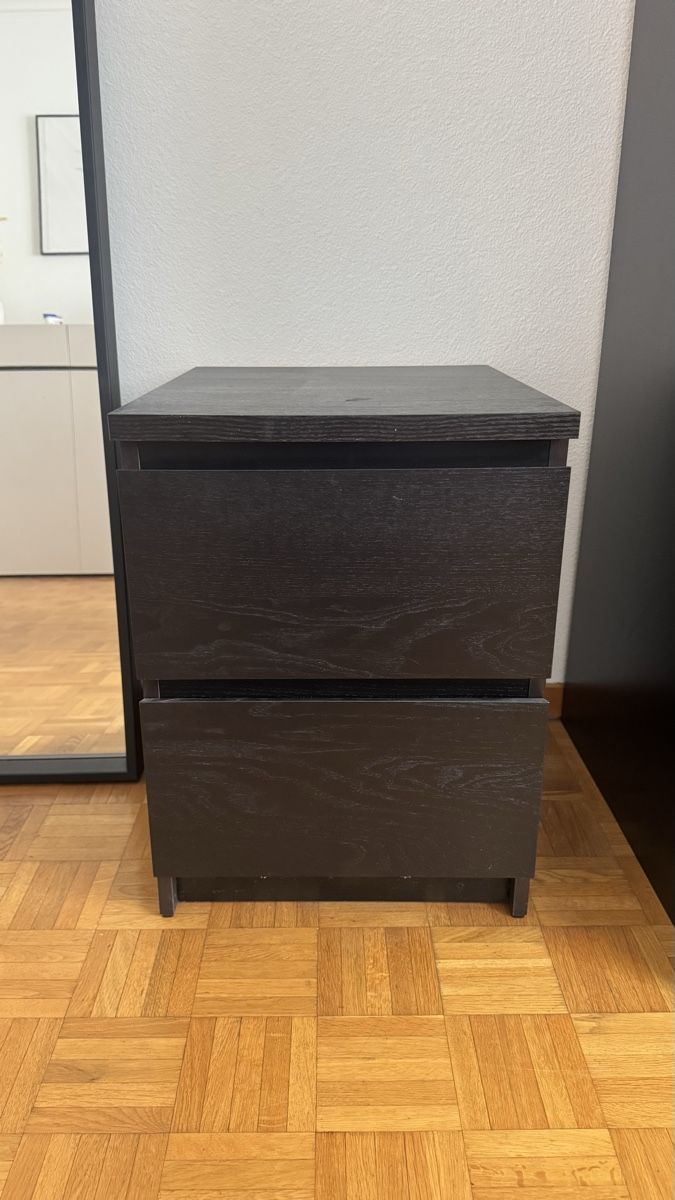 Nachttische: Beistellkommode dunkelbraun – Gebraucht aus Zürich von shopping_x8df