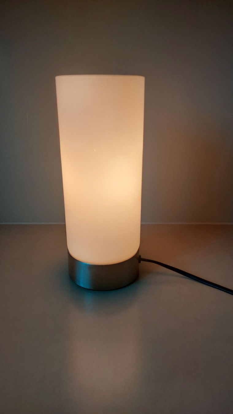 Lampen: Tischlampe – Gebraucht aus Wisen SO von Shopoholiker 2