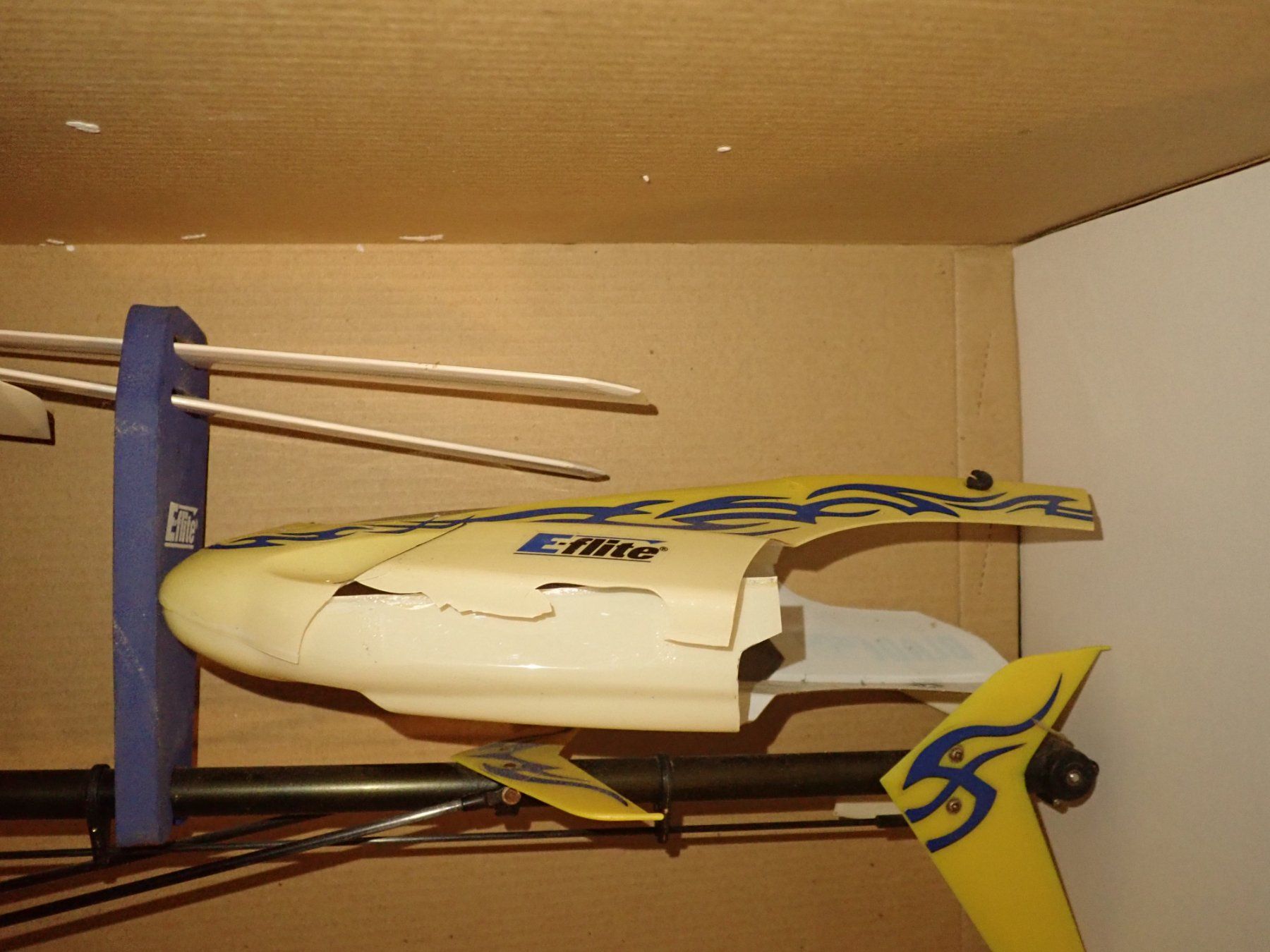 Blade RC Kits de montage: Modellheli Blade 400 – Défectueux à Muntelier par Lusbus 1