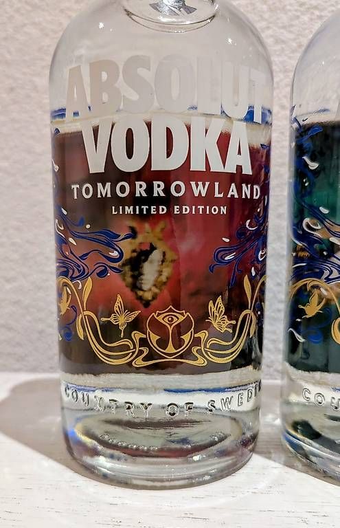 Absolut Vodka Spirituosen: Absolut Vodka 2026 Tomorrowland TRIO – Neu und originalverpackt aus Bonstetten von polarvids 4