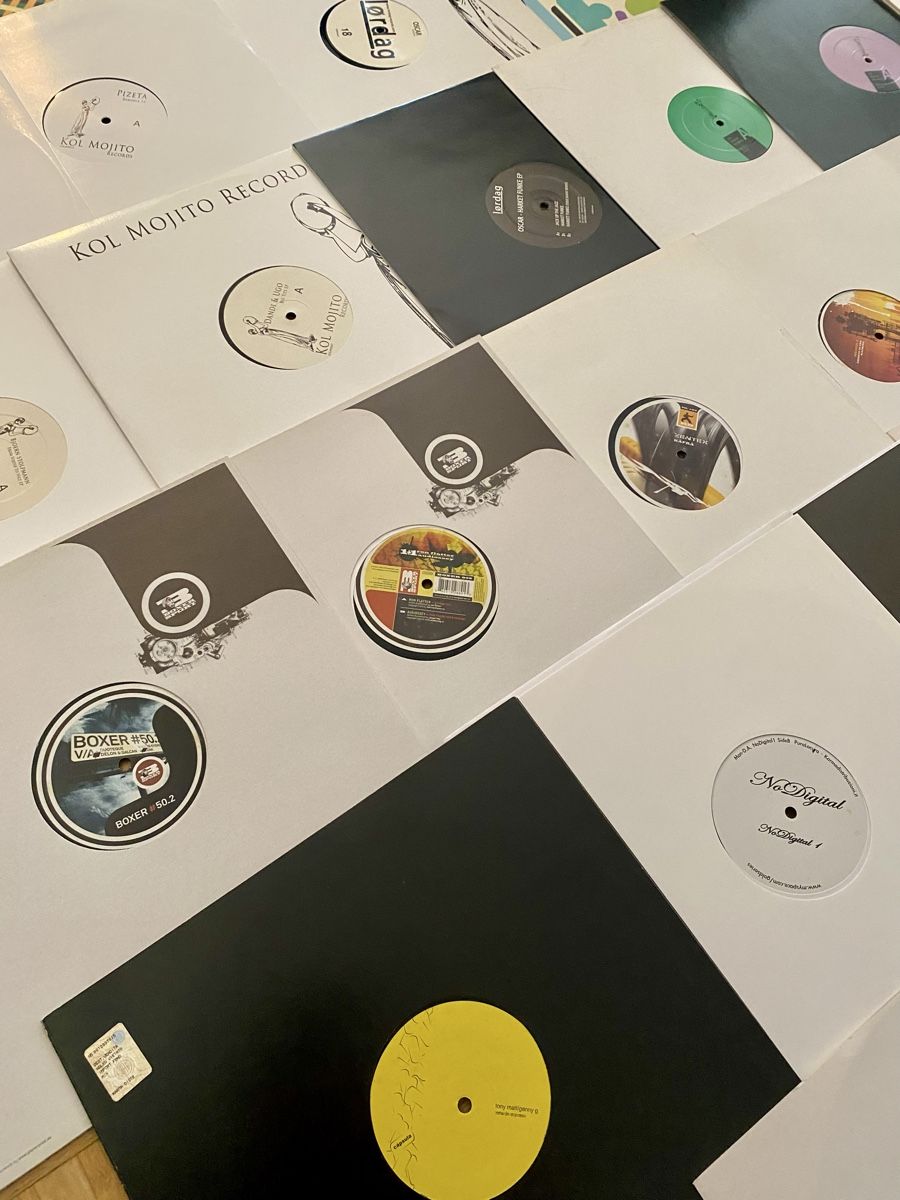 Schallplatten: Vinylsammlung Techno Minimal House – Gebraucht aus Möhlin von Devilspunchbowl 5