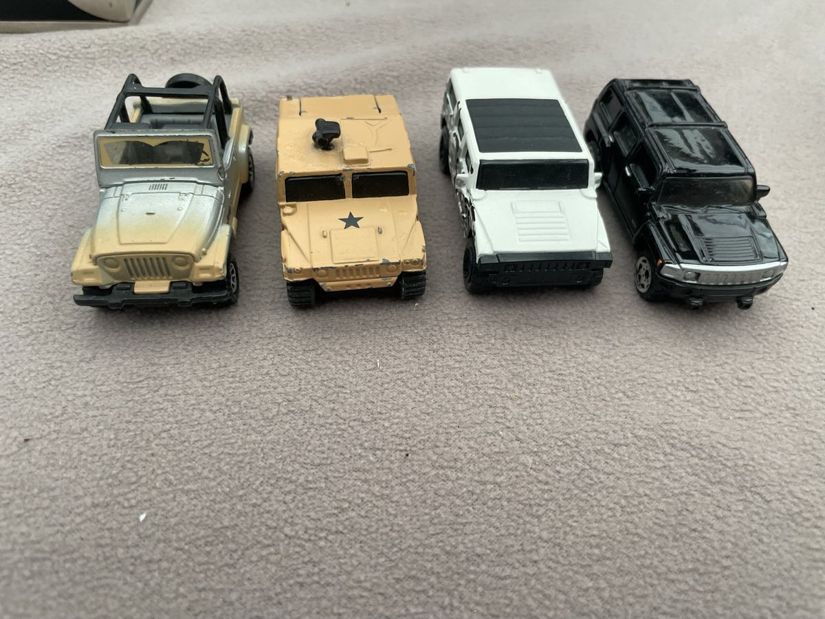 Matchbox Modellini d'auto: Matchbox div. Modellautos – Usato da Bäch SZ venduto da inf_jgc8