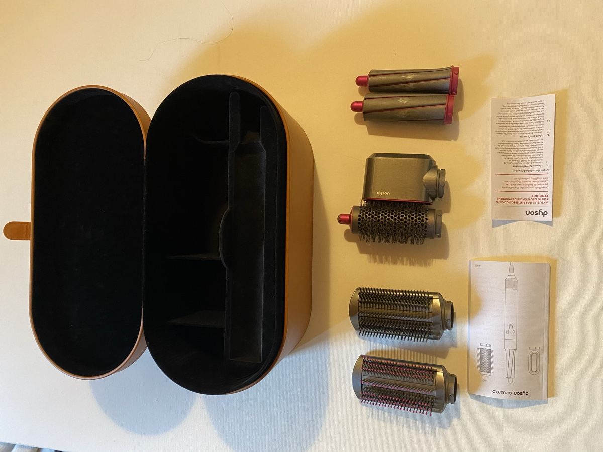 Prodotti per la cura & Articoli per la pulizia: Dyson Airwrap Leather Box and accessories- No Styler – Nuovo (secondo la descrizione) da Onex venduto da kan_s2lt 3