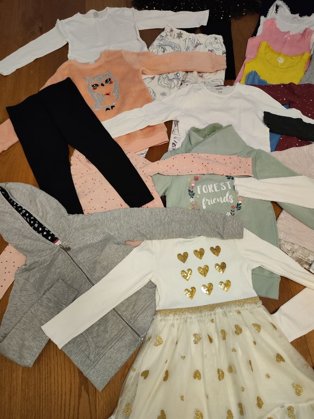 Lotti & Set di vestiti: Kleiderpaket Gr.122 – Usato da Kriens venduto da Xonox 1