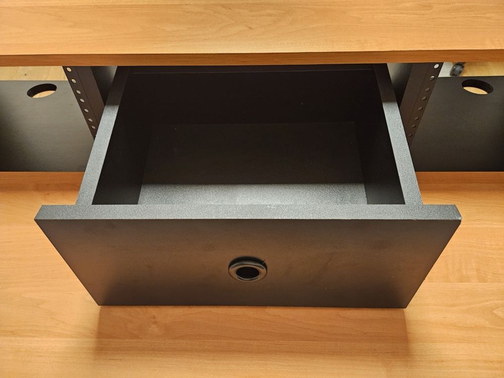 StudioDesk Zaor Miza 88 3