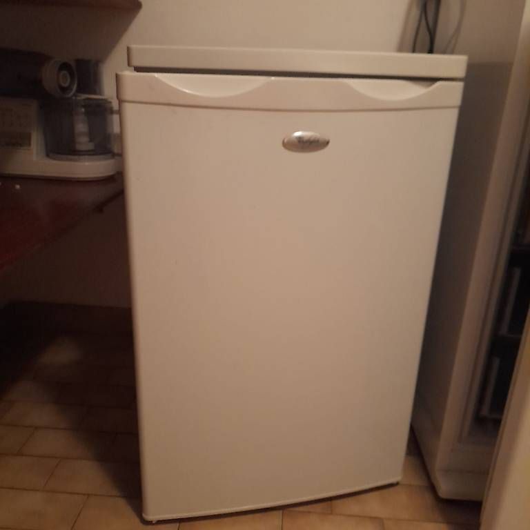 Kühlschrank: Frigo – Gebraucht aus Losone von LauBeta 1