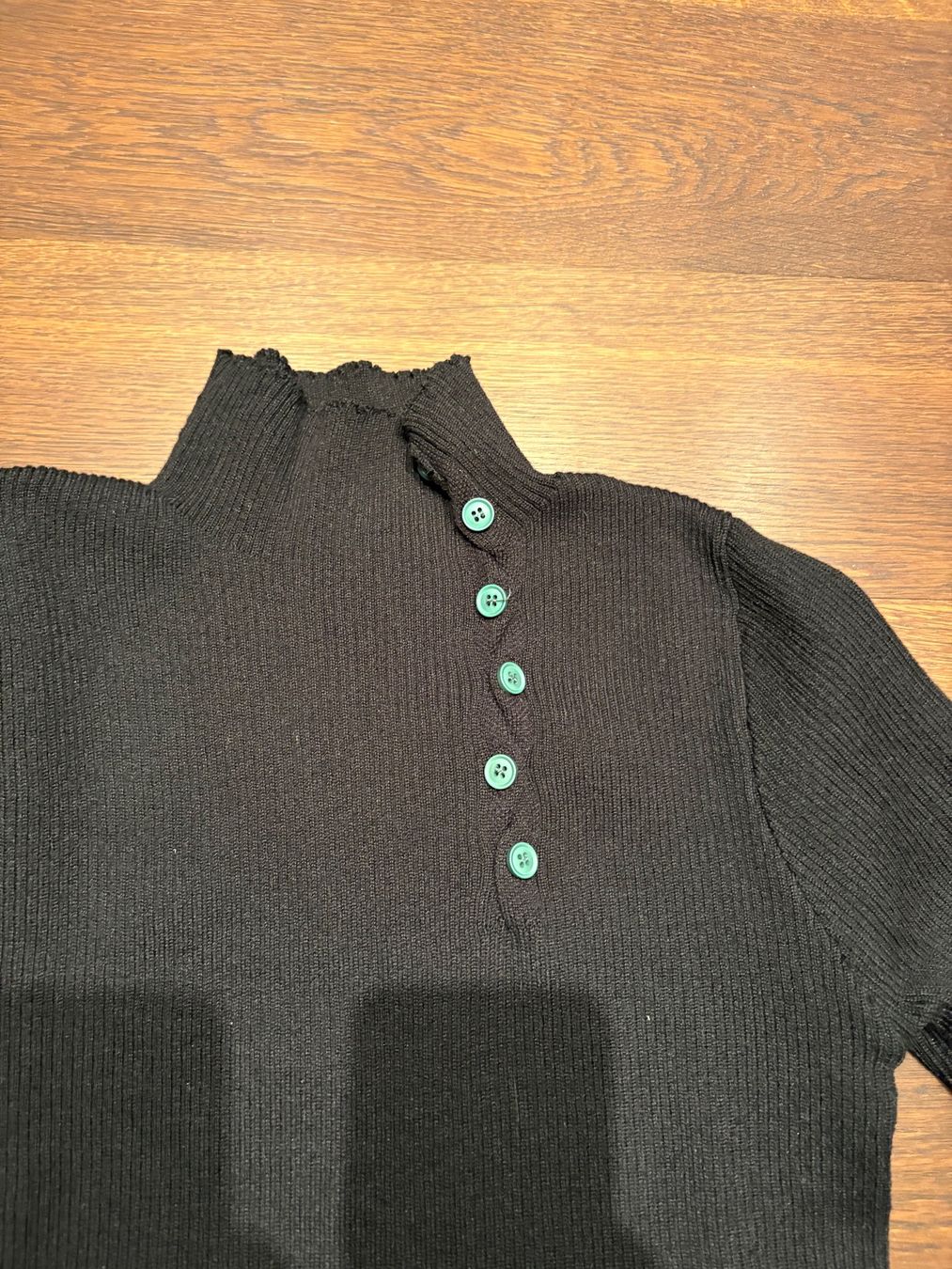 Maglioni & Felpe: Schicker Strickpullover, Rollkragen, Grösse M, Top Zustand – Nuovo (secondo la descrizione) da Wilen b. Wollerau venduto da Posmind 1