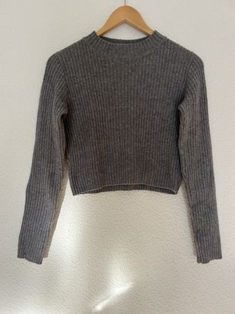 Pull Brandy Melville gris côtelé taille unique état neuf