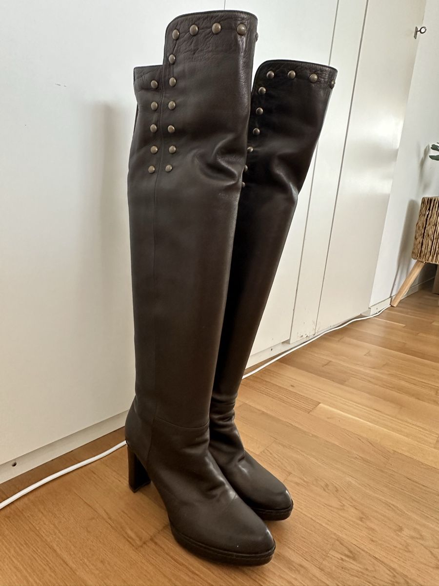 Stuart Weitzman Scarpe da donna: Stuart Weitzman Stiefel, Leder, Top Zustand, Gr. 38 – Usato da Urdorf venduto da fairfashion 1