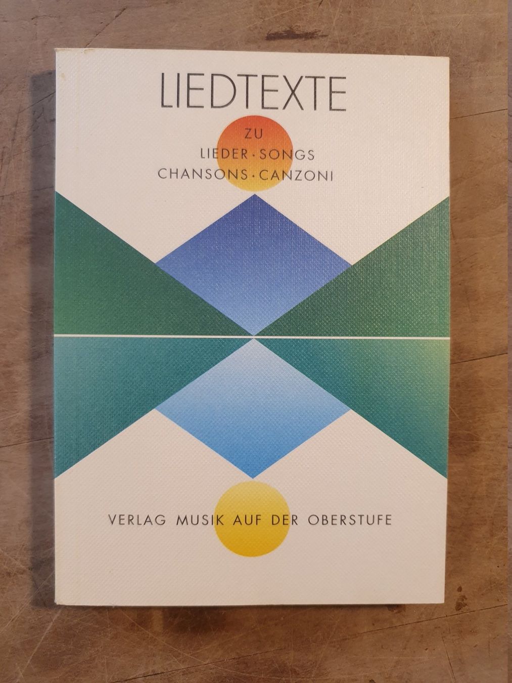 Libri: Liedtexte zu Lieder Musik auf der Oberstuf – Usato da Zürich venduto da loosebone 1