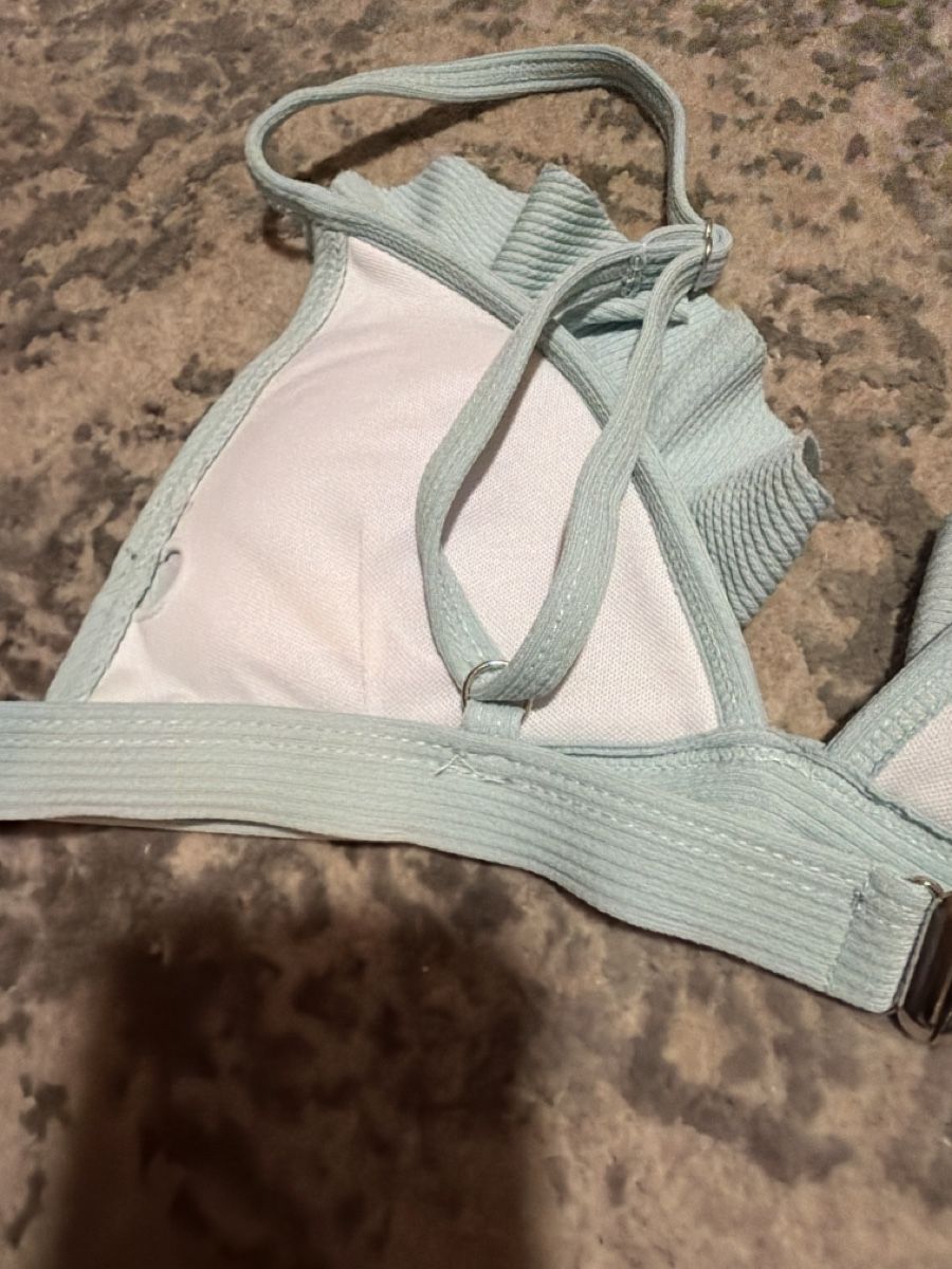 Badekleider & Bikinis: Sommerlicher Bikini mit Rüschen, mintgrün – Neu (gemäss Beschreibung) aus Zurich von kat_dcy5 3