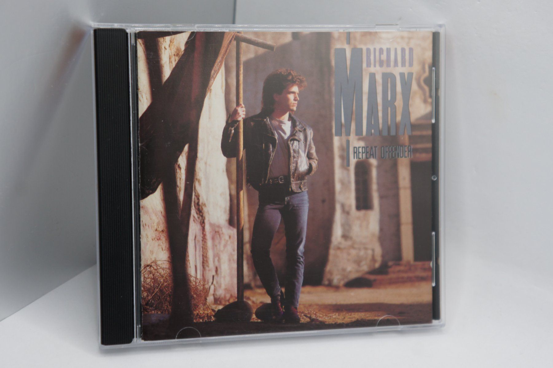 CDs: CD: Richard Marx - Repeat Offender – Gebraucht aus Ernetschwil von luisvonerni