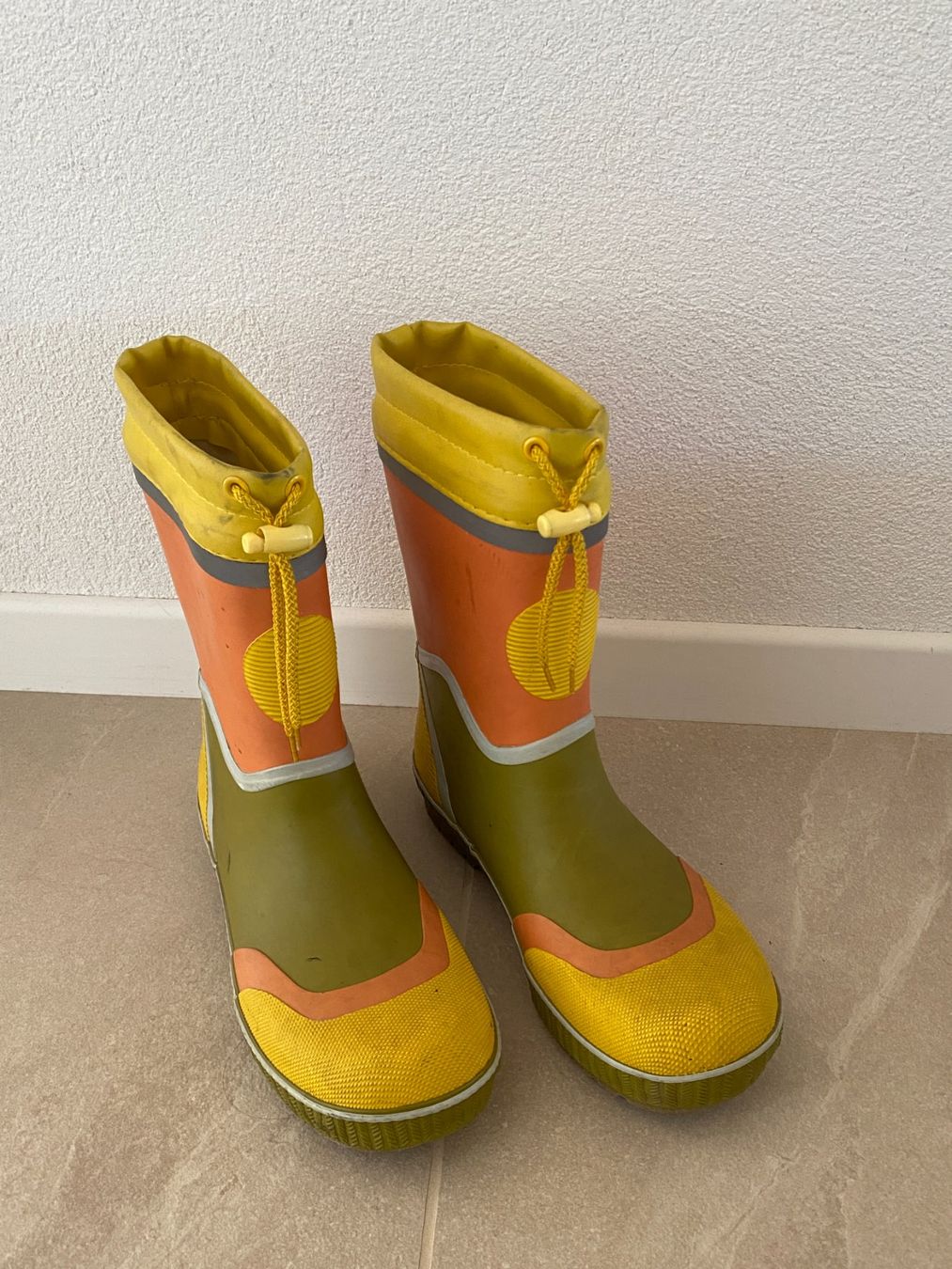 Damenschuhe: Gummistiefel Gr. 36 – Gebraucht aus Gais von fam_bt2g