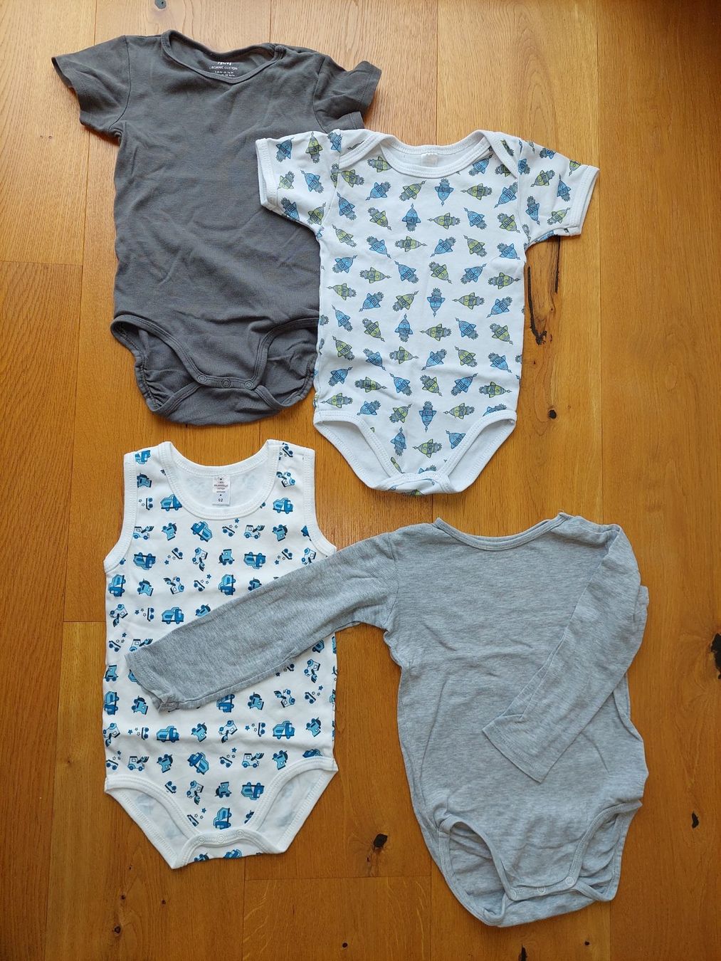 Lotti & Set di vestiti: Kleiderpaket Junge Gr. 92 – Usato da Bözberg venduto da Zimt104 5
