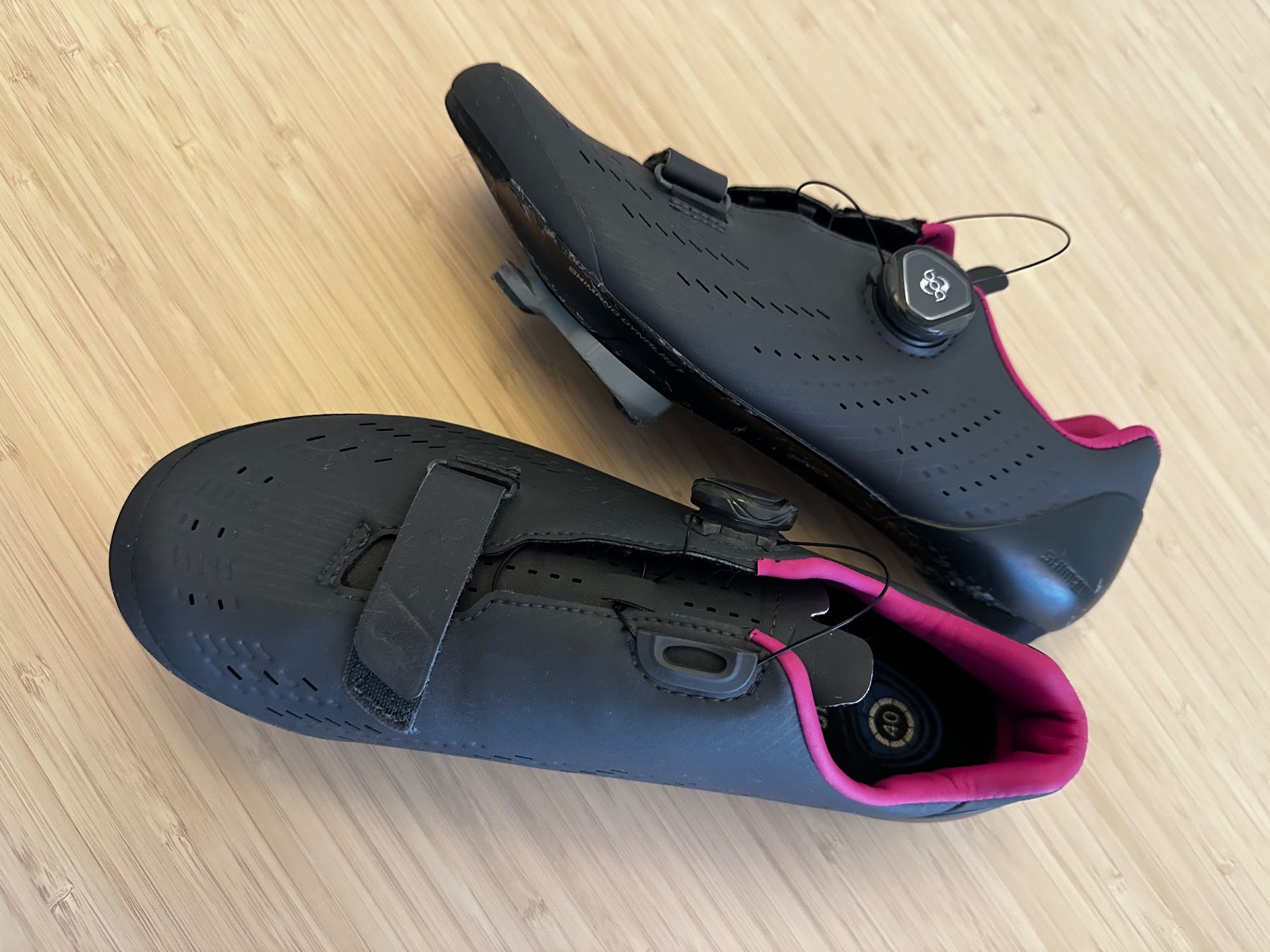 Shimano Damenschuhe: Shimano Veloschuhe – Gebraucht aus Aarau von fele85 1