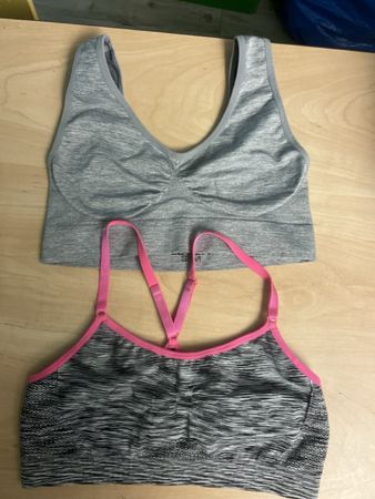 2 Sport-BHs Gr.S/M, Sommer Fitness, Top Zustand!