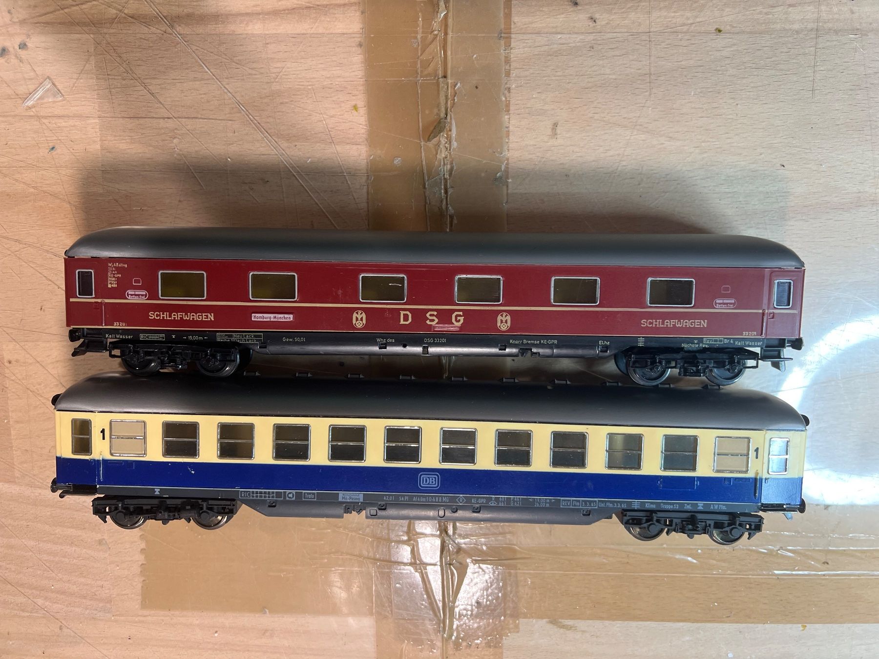 Trix Modellini di ferrovie: Div Personenwagen – Usato da Dübendorf venduto da Troggy 2