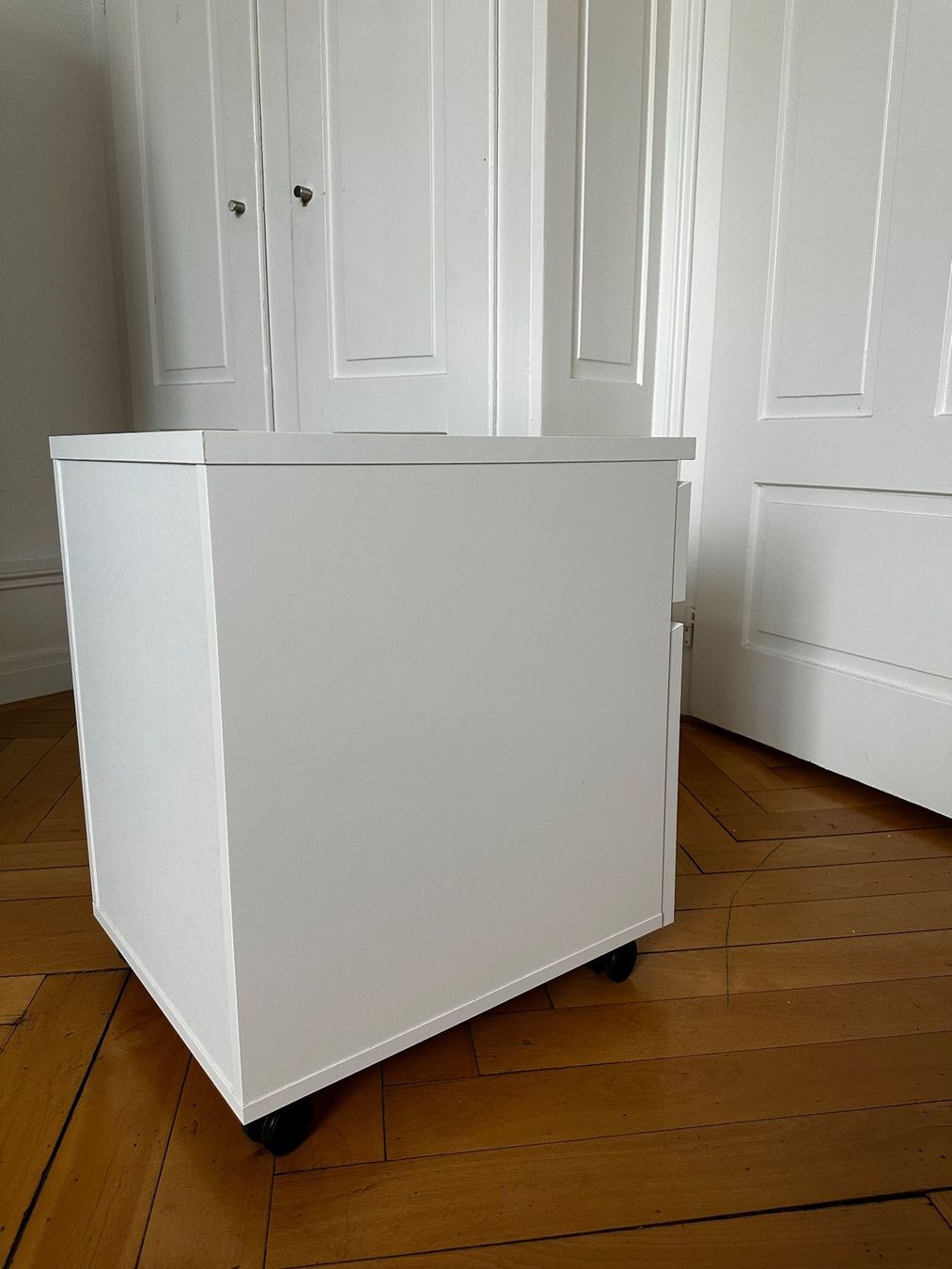 Ikea Kommoden: IKEA Malm Kommode mit 2 Schubladen und Rollen – Gebraucht aus Zürich von and_89pv 2