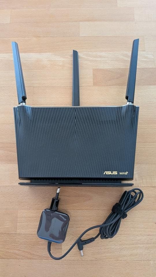 Asus Modem & Router: ASUS RT-AX68U Router – Usato da Jona venduto da Carma67