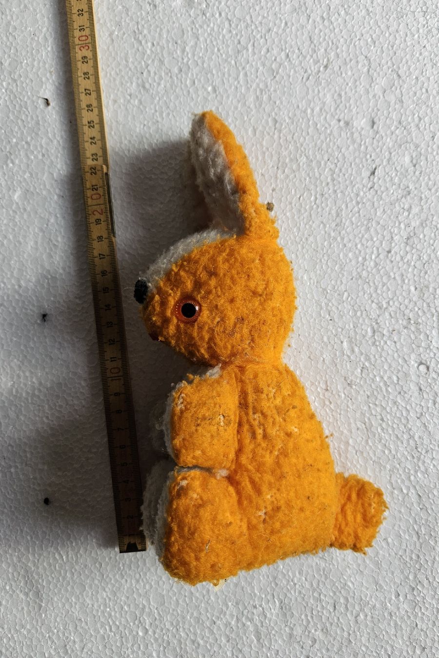 Jouets: alter Hase - Stofftier – D'occasion à Haslen GL par Sandra40